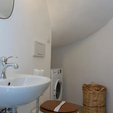 Maris Villa