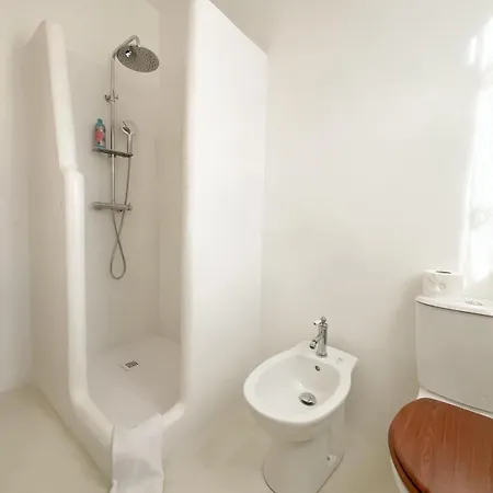 Maris Villa *